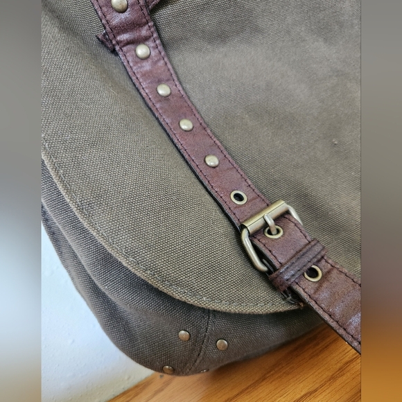 Bomber Babe Brown Canvas Messenger Bag - Picture 2 of 9